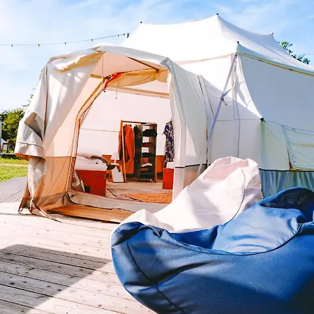 Campismo de Luxo Domo Camp - Nature Glamping Hof Viehbrook Rendswuhren