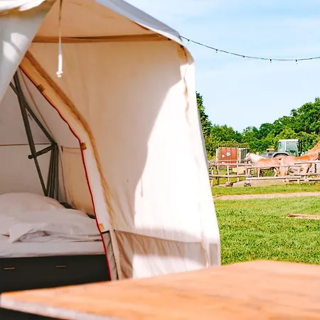 Campismo de Luxo Domo Camp - Nature Glamping Hof Viehbrook
